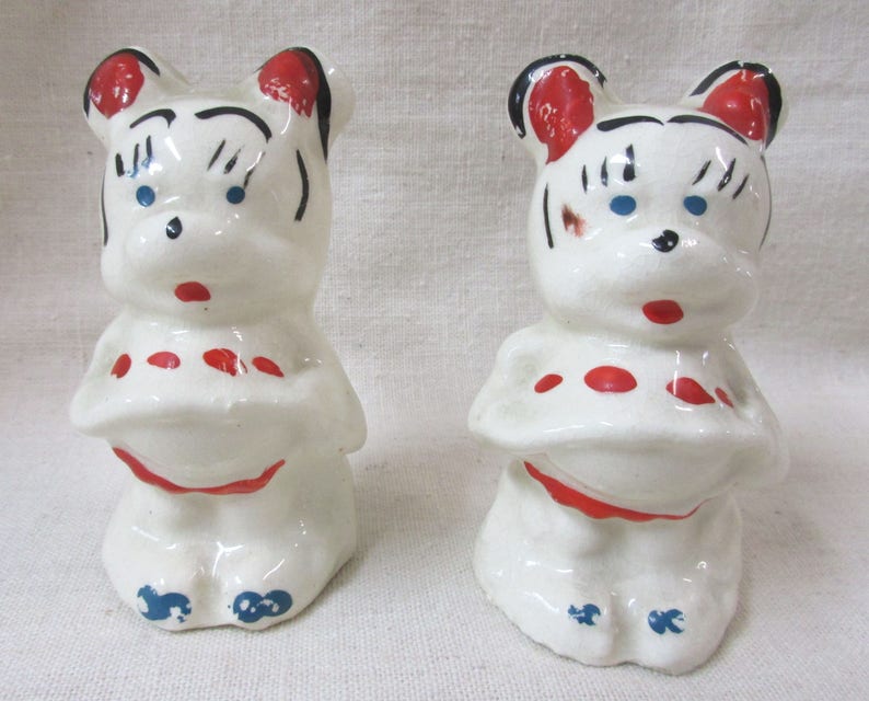 Vintage Pair of Minnie Mouse Salt and Pepper Shakers
