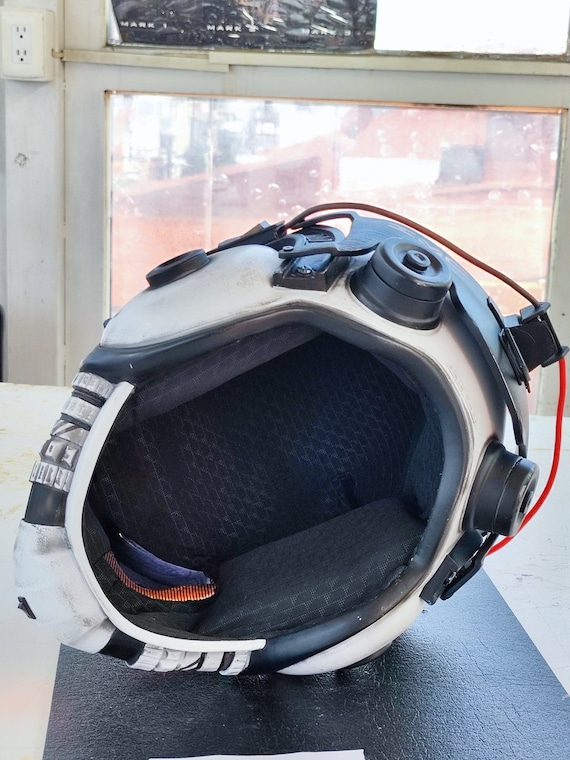 Viper helmet titanfall - Etsy 日本