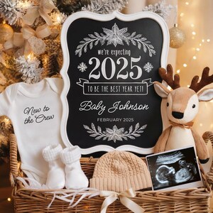 Digital Pregnancy Announcement Christmas Theme, Announcement for Social Media, Editable Pregnancy Announcement, Canva Template