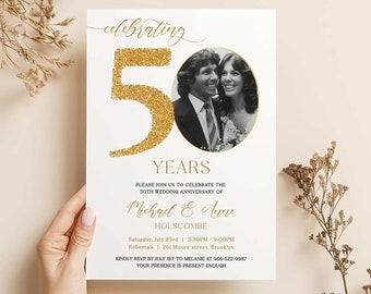 Uitnodiging 50e huwelijksverjaardag met afbeelding, sjabloon foto uitnodiging gouden jubileum, 50e verrassingshuwelijksverjaardag, 50 jaar