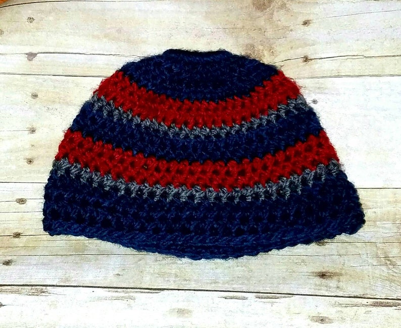Messy Bun Hat Patriots hat Ponytail Hat Winter Hat Superbowl Crocheted Ponytail Beanie Crocheted Hat Messy Bun Beanie