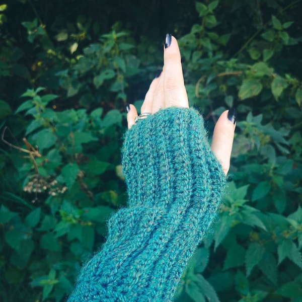 Handknit armwarmers, fingerless gloves, gathering, foraging, green witch gloves over the jacket fingerless gloves, fae cosplay, fairy, fae