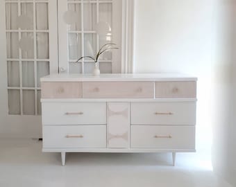 Pretty vintage mid century dresser credenza,  vintage dresser,  white dresser, Scandinavian style, boho style, dresser nj nyc