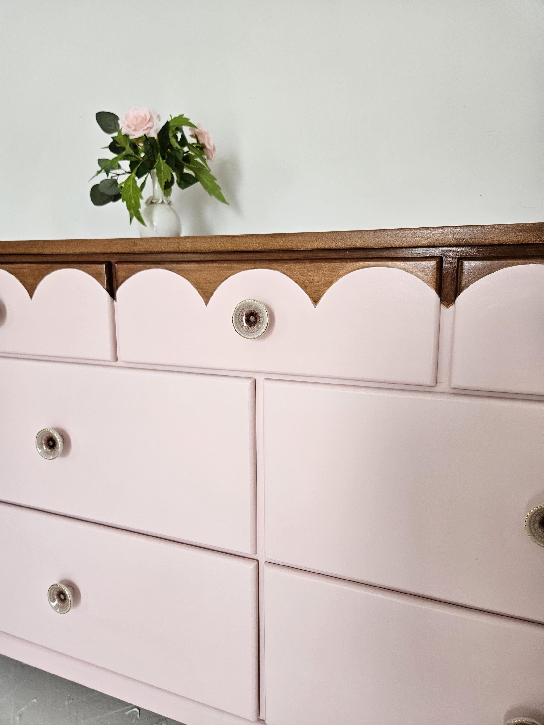 Pretty Pink Dresser, Scalloped Pink Blush Dresser, Wood Dresser, Vintage  Credenza, Storage, Dresser NJ Nyc - Etsy