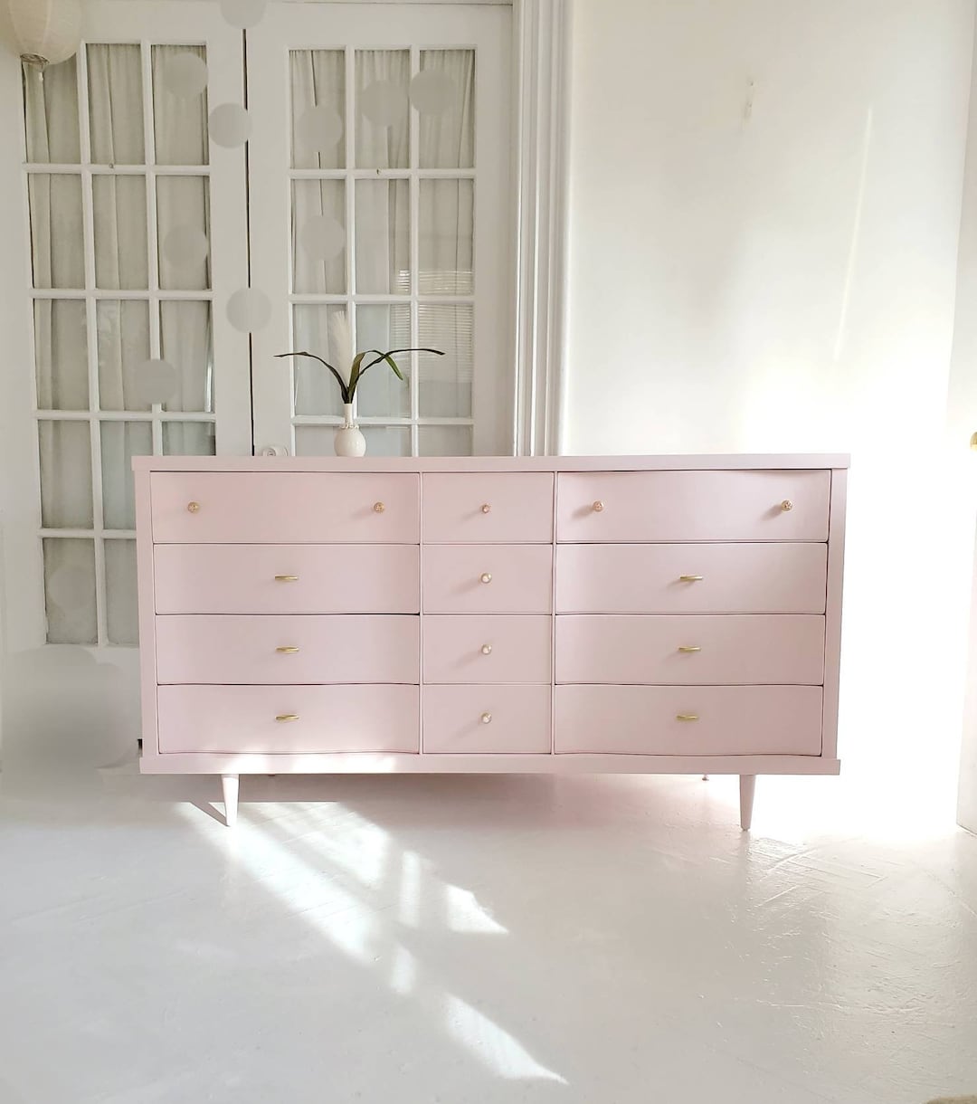 Sweet Like Cinnamon #sold...light Pink Mid Century Dresser Credenza,  #lanadelrey, Curved Furniture Mcm Dresser Nj Nyc - Etsy