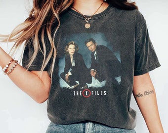 The X-Files Shirt, The Truth is Out There Tee, Scully and Mulder shirt, Movies Fans Tee