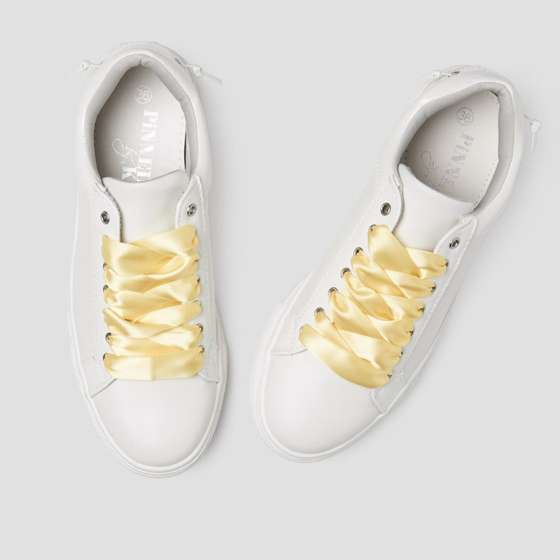 Shoe laces satin yellow