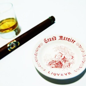 1 Vintage ashtray Grand Marnier Liqueur &#39;80s - vintage ashtray - porcelain vintage ashtray - french vintage ashtray - &#39;80s