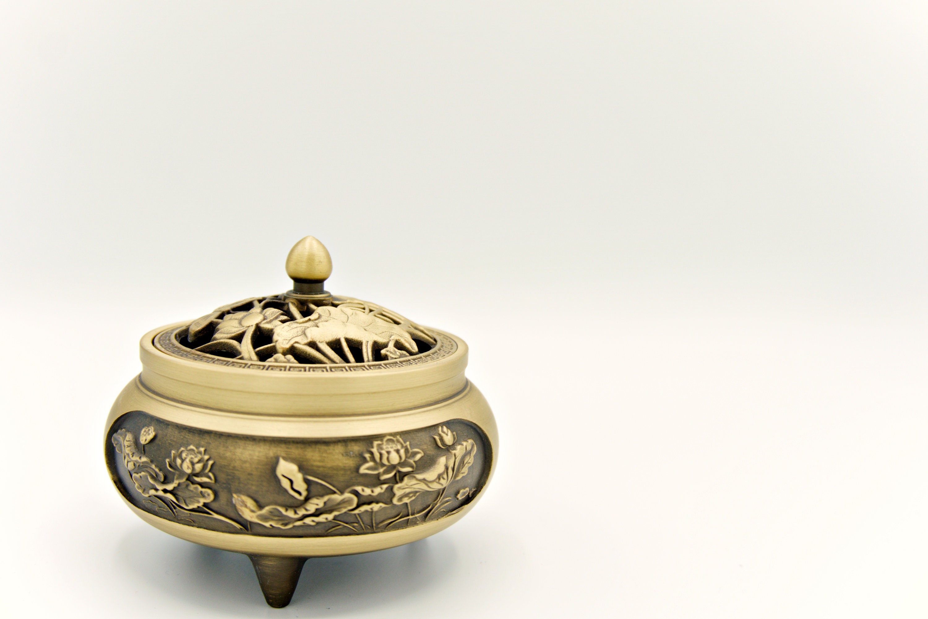Cinese lotus incenso fumo bruciatore portacono. Cerca, compra, vendi nuovo e usa