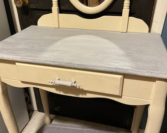 Queen Anne Small Desk Makeup Study Computer  Laptop Table Hand Painted! #BV