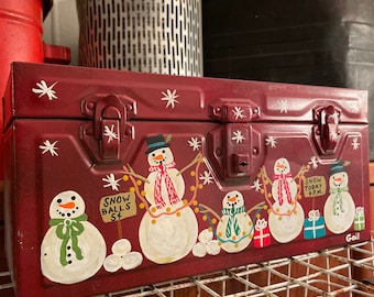 1950’s Metal Tool Box Caddy Storage Christmas Theme Hand Painted Snowmen! # BV