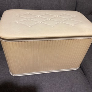 Pearl Wick V Laundry Hamper Mid Century Design 1960’s! #BV