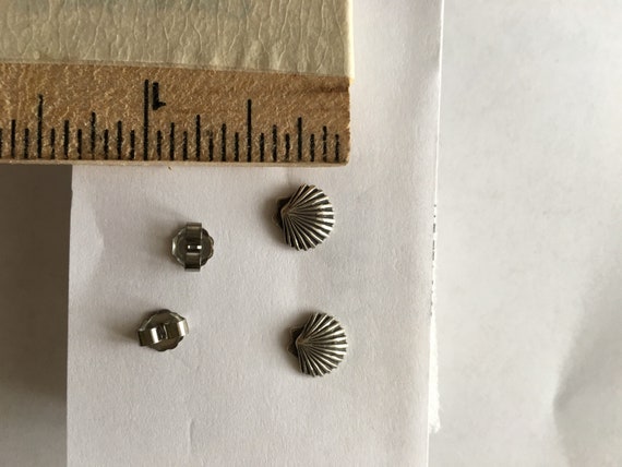 Sterling Silver Scallop Shell Stud Earring Set - image 3