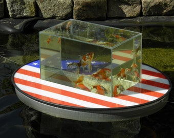 Flying-Aquarium-Oval© "Elegance" 2500 US flag The floating pond aquarium Made in Berlin Koi pond garden decoration garden pond pond art