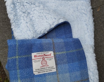 Couverture pour landau HARRIS TWEED à carreaux bleu clair faite main en Ecosse