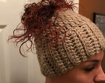 Crochet Ponytail Hat, Messy Bun Beanie, Runners Winter Hat