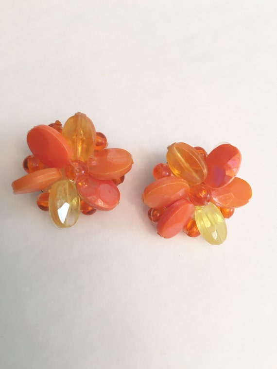Yellow Orange and Tangerine Beaded Cluster Earring