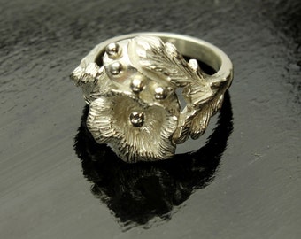 Flower Silver Ring Sterling Silver Flower Leaf Pattern Silver Balls Band Posey