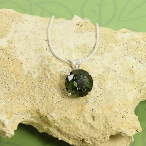 Moldavite Silver Necklace, Genuine Faceted Round, 10 MM Green Tektite, Sterling Silver Chain, Moldavite Pendant, Meteorite, Certificate