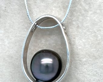 Tahitian Pearl Necklace Natural Black Pearl Sterling Silver Pendant, Floating Pearl, 18 Inch Chain