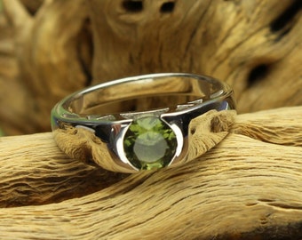 Moldavite Silver Ring, Genuine Green Tektite, Tension Set Sterling Silver, Moldavite Gemstone Wedding, Engagement Ring, Meteor, Certificate