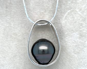 Tahitian Pearl Necklace Natural Black Pearl Sterling Silver Pendant, Floating Pearl, 18 Inch Chain