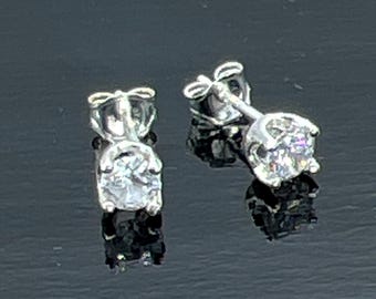 Clear Gemstone Earrings, Faceted Clear, Colorless 4 MM CZ in Sterling Silver, Diamond Simulant, Studs