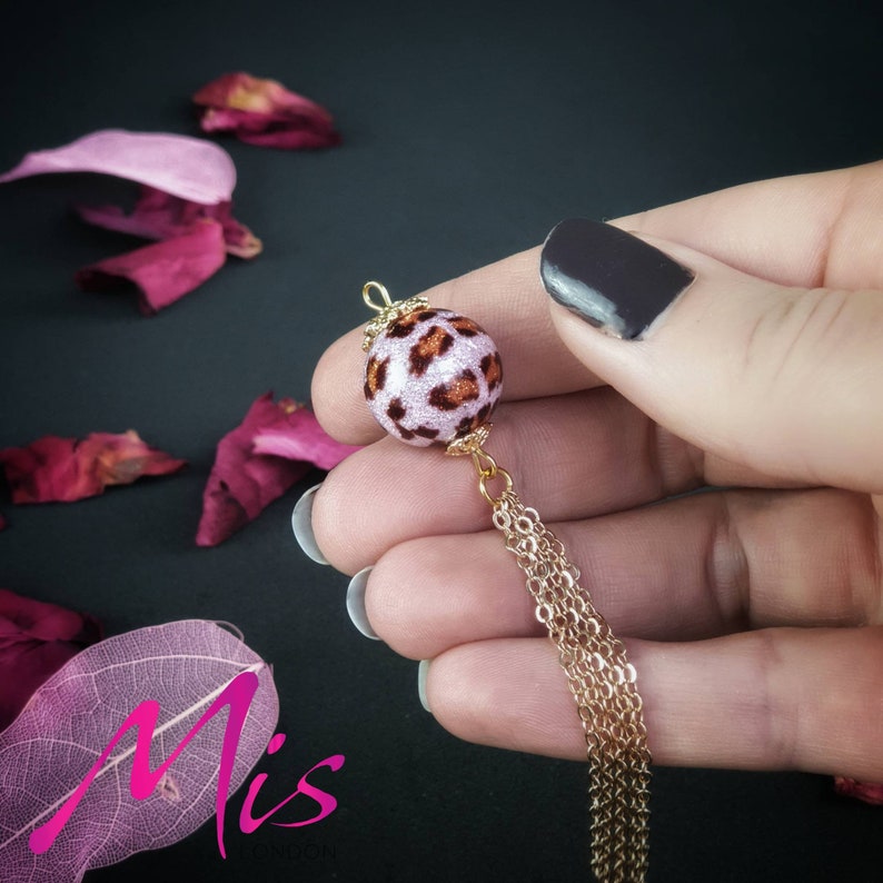 birthday gift Murano glass necklace on 24kt gold plated steel wire pink leopard pattern minimalist necklace 24kt gold foil