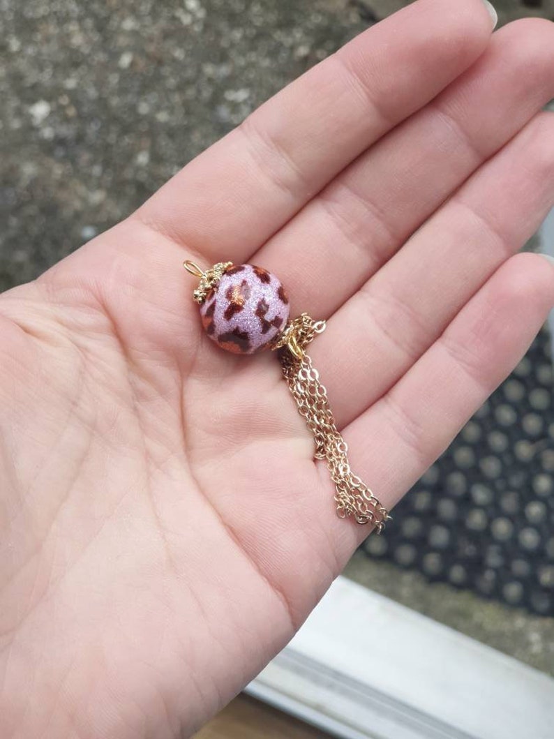 birthday gift Murano glass necklace on 24kt gold plated steel wire pink leopard pattern minimalist necklace 24kt gold foil