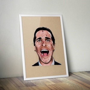 Könnte beinhalten: Eine gerahmte Illustration eines Mannes mit blutigem Gesicht, der mit offenem Mund schreit und seine Zähne zeigt. Der Mann trägt einen dunklen Anzug und hat kurze braune Haare.