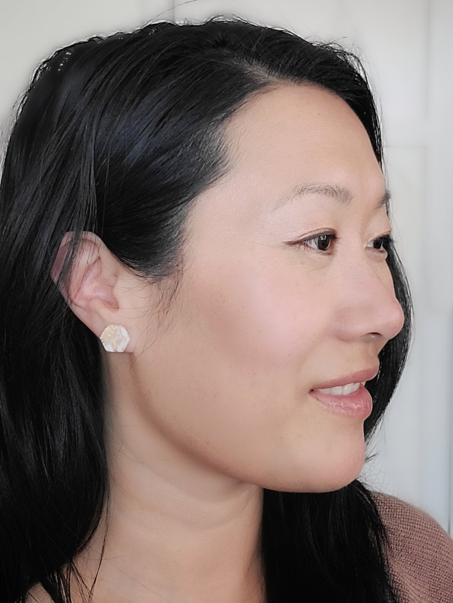 HONEY STUDS GLD IRIDESCENT PEONY PNK EARRINGS