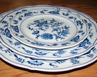 Vintage Blue Danube Dinner Plate: Blue Onion Design, Made in Japan
