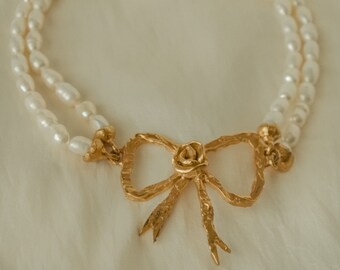 Freshwater Pearl Bow Necklace in Sterling Silver 925, Hand-sculpted Gold-vermeil Necklace