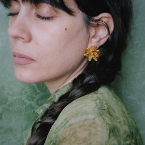 Custom-made Flower Pair of Earrings, Hand-sculpted Sterling Silver 925 Earrings, Flower Gold-vermeil earrings image 5