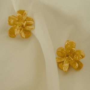 Custom-made Flower Pair of Earrings, Hand-sculpted Sterling Silver 925 Earrings, Flower Gold-vermeil earrings image 6