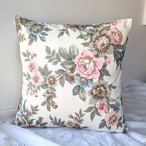 Vintage Floral cushion cottage throw pillow botanical garden