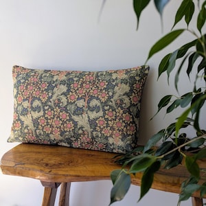 Floral Botanical Cotton Cushion Cover: Farmhouse Throw Pillow