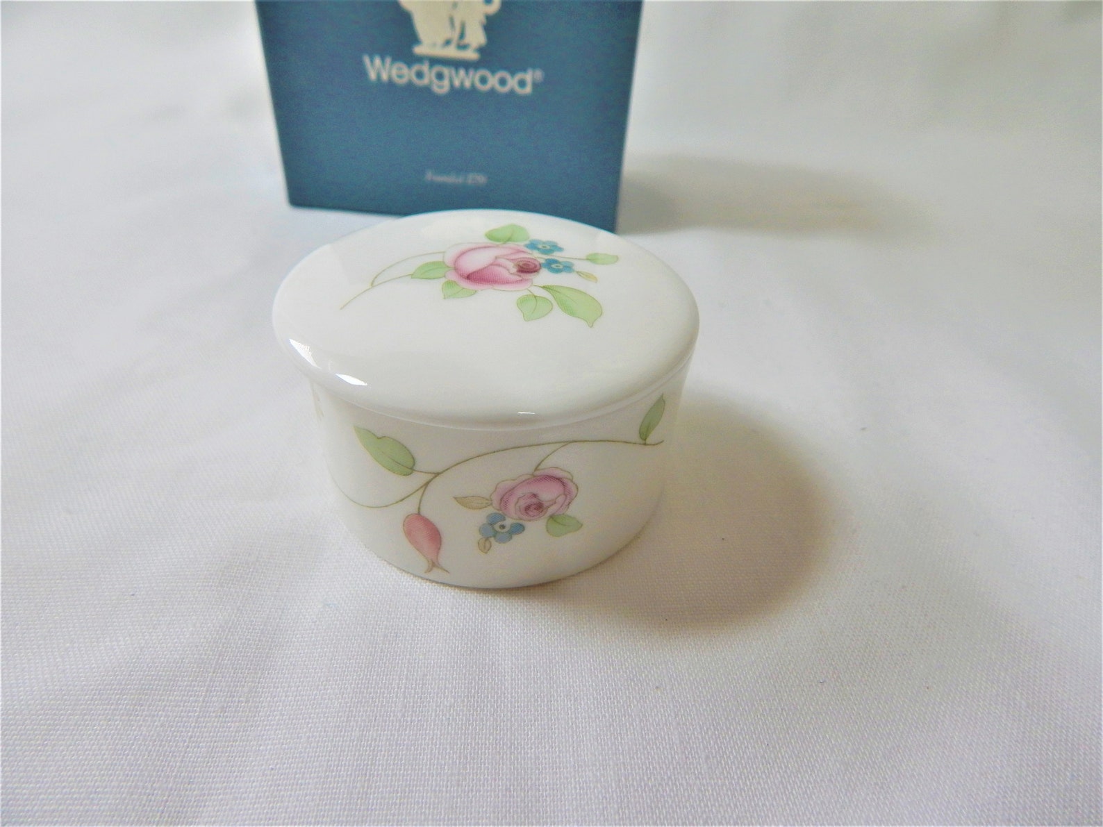 Wedgwood Rosehip Trinket Box Porcelain China Pill Box Cream | Etsy