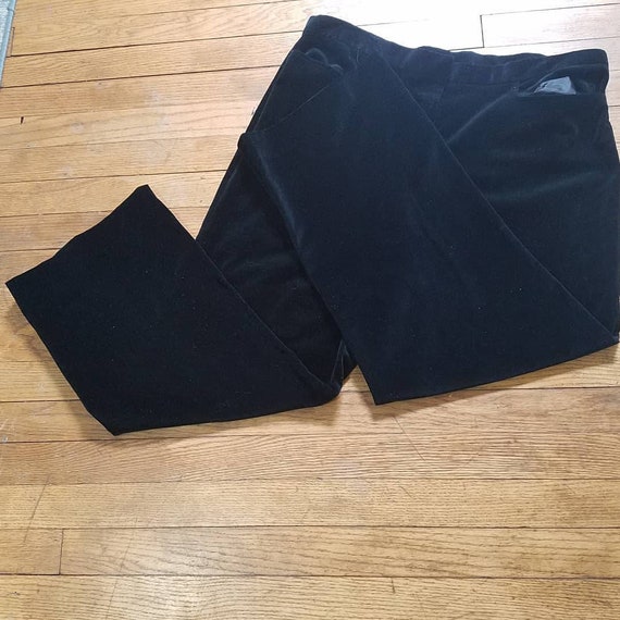 Velvet Capris