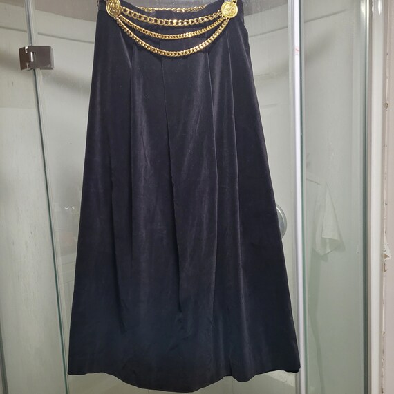 Size 16 100% cotton velvet skirt - image 1