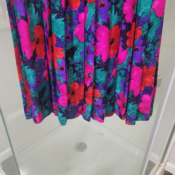 Size 10 100% Silk floral skirt - image 2