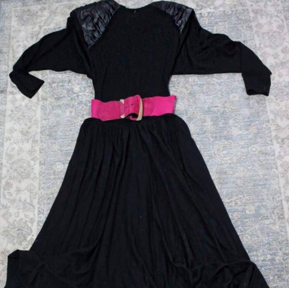 Earth friendly Bonnie Strauss black TRUE VINTAGE l
