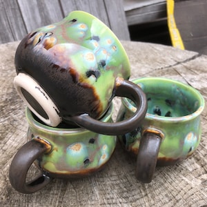 Stoneware Potbelly Mugs, Funky Jungle Jazz Glaze Design, Curvy in all the Right Places, A Mug that keeps your drinks HOT