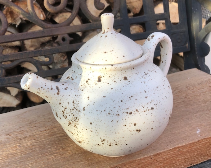 Stoneware T-Pot, EggShell Winterwood Glaze Design, 4 Cup Capacity, Stoneware Keeps Tea HOT!
