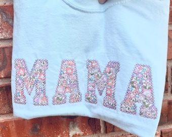 Embroidered floral Mama Short Sleeve Shirt - Appliqué Mama Shirt - Mama gift - Mom gift