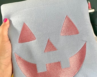 刺繍入りハロウィン スウェットシャツ - パンプキンフェイス スウェットシャツ - パンプキン スウェットシャツ - かわいいハロウィン スウェットシャツ - パステル パンプキン
