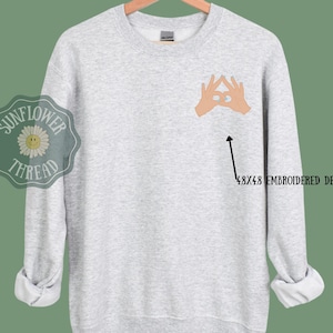 Besticktes Zeta Tau Alpha Handzeichen Sweatshirt - ZTA wear - Sorority Sweatshirt - Großes / kleines Geschenk - Sorority Greek Licensed Merch - ZTA