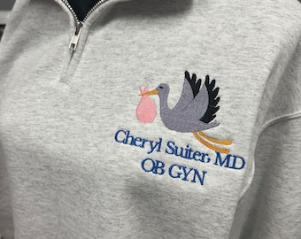 カスタム刺繍看護師クォータージップ出産プルオーバー LND看護師感謝パーソナライズされたクォータージップ出産看護師