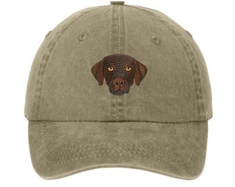 Cappello ricamato per cane Labrador cioccolato - berretto Labrador cioccolato - Labrador marrone - cappello ricamato per mamma cane - papà cane - regalo per cane