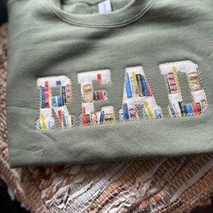 Gesticktes Sweatshirt mit Lesezeichen - Buch Sweatshirt - Buch Sweatshirt - Buch besessen - Buch besessen - Sweatshirt Stoff